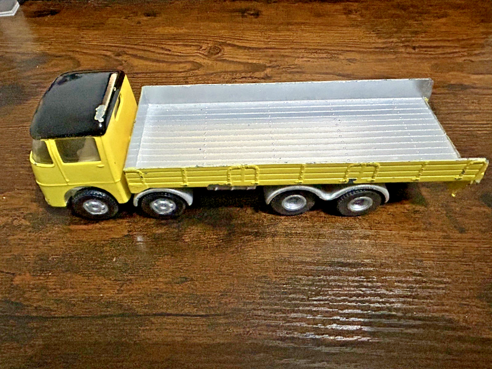 Miniature SPOT-ON 109/2 : ERF 68G Flat Flat, Vert Amande, Boîte D'origine