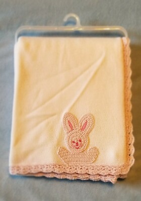 Gerber White Sweater Knit Baby Blanket Purple Bunny Rabbit Lavender Trim