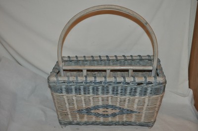 rack retro vintage off white