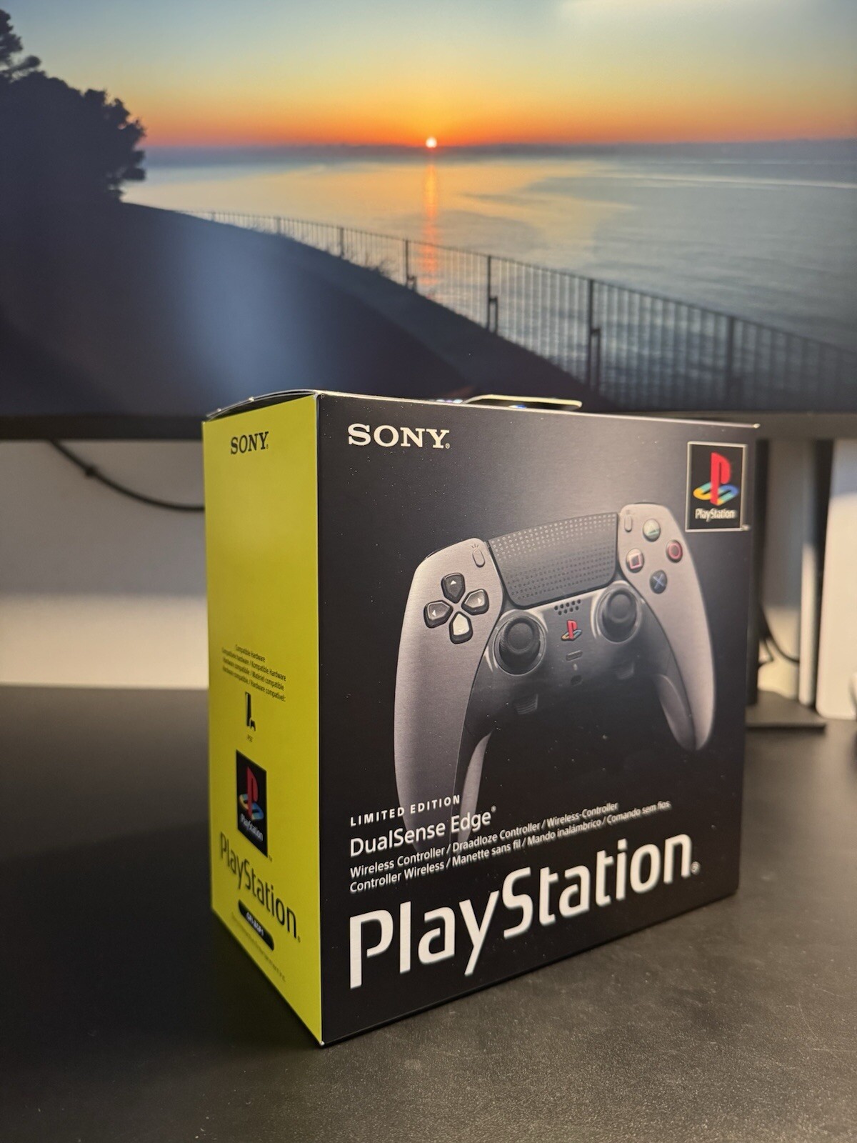 DualSense Edge 30th Anniversary Limited Edition