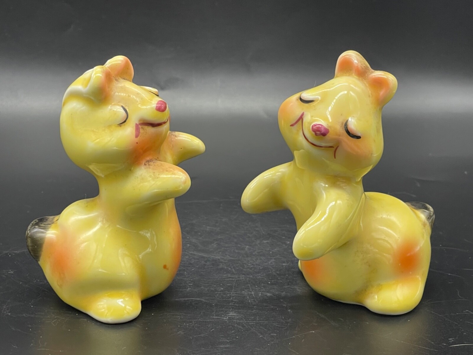 Mid century, ceramic, yellow, Bunny Hug , Van Tellingen , salt/ pepper shakers thumbnail 4