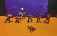 Made In England Cowboy And Indians Plastic Figures