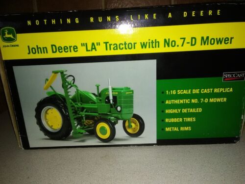John Deere "LA" Tractor With No. 7-D Sickle Mower By SpecCast 1/16 Scale NOS - Picture 3 of 3