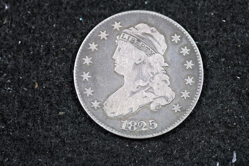 ESTATE FIND 1825/4 - Capped Bust Quarter!! #H19275