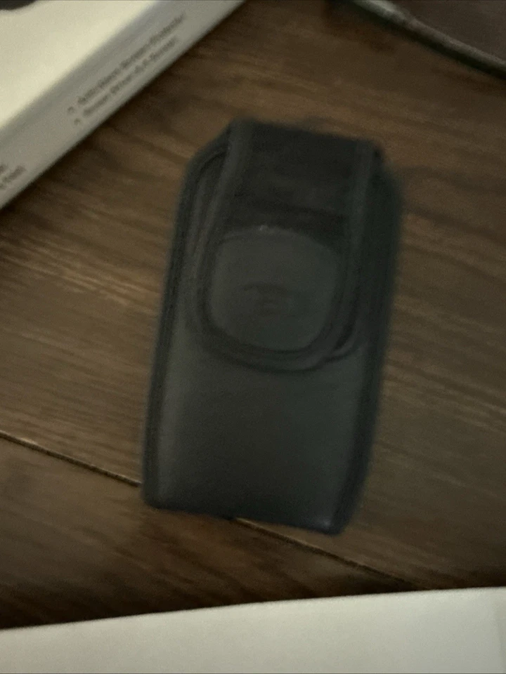 Funda de cuero vertical BlackBerry con clip de cinturón giratorio para BlackBerry Foto 2 de 4