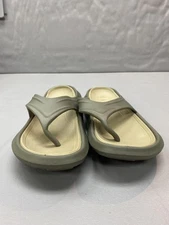 Avia Sandals Mens Size 11 Green Beige Thong Flip Flop Slides Comfort Shoes
