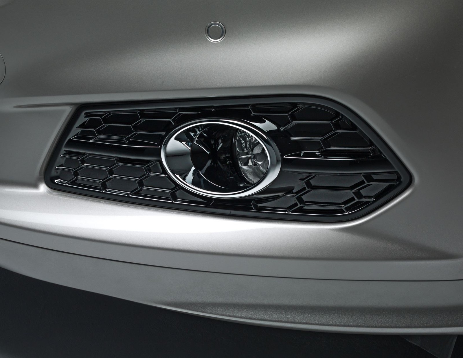 Logement phare antibrouillard gauche pour Ford S-MAX 2015+ noir