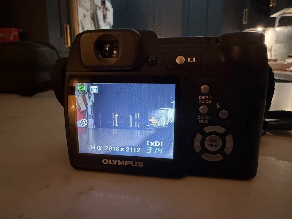 GM444 Olympus SP-500 UZ 6.0MP 10x Optical Zoom Bridge Digital Camera Case - Image 2 of 4