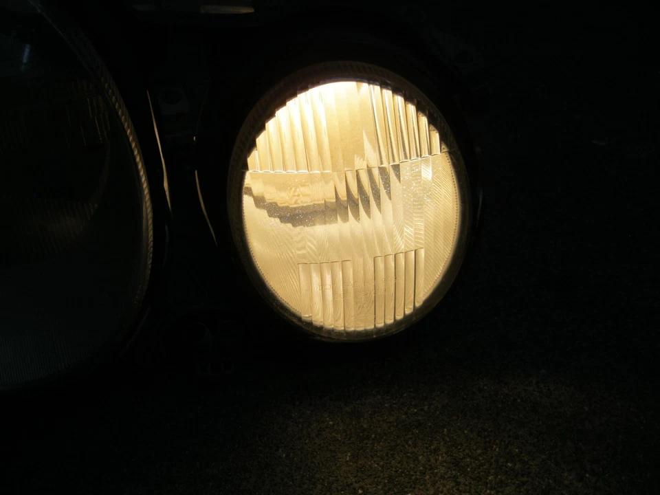 00-02 Mercedes-Benz W210 E320 E430 E55 Right Passenger Xenon Headlight Assembly  - Image 4 of 4