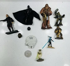 Star Wars Lot Including Chewbacca Yoda Darth Vader Anakin Skywalker Aayla Secura