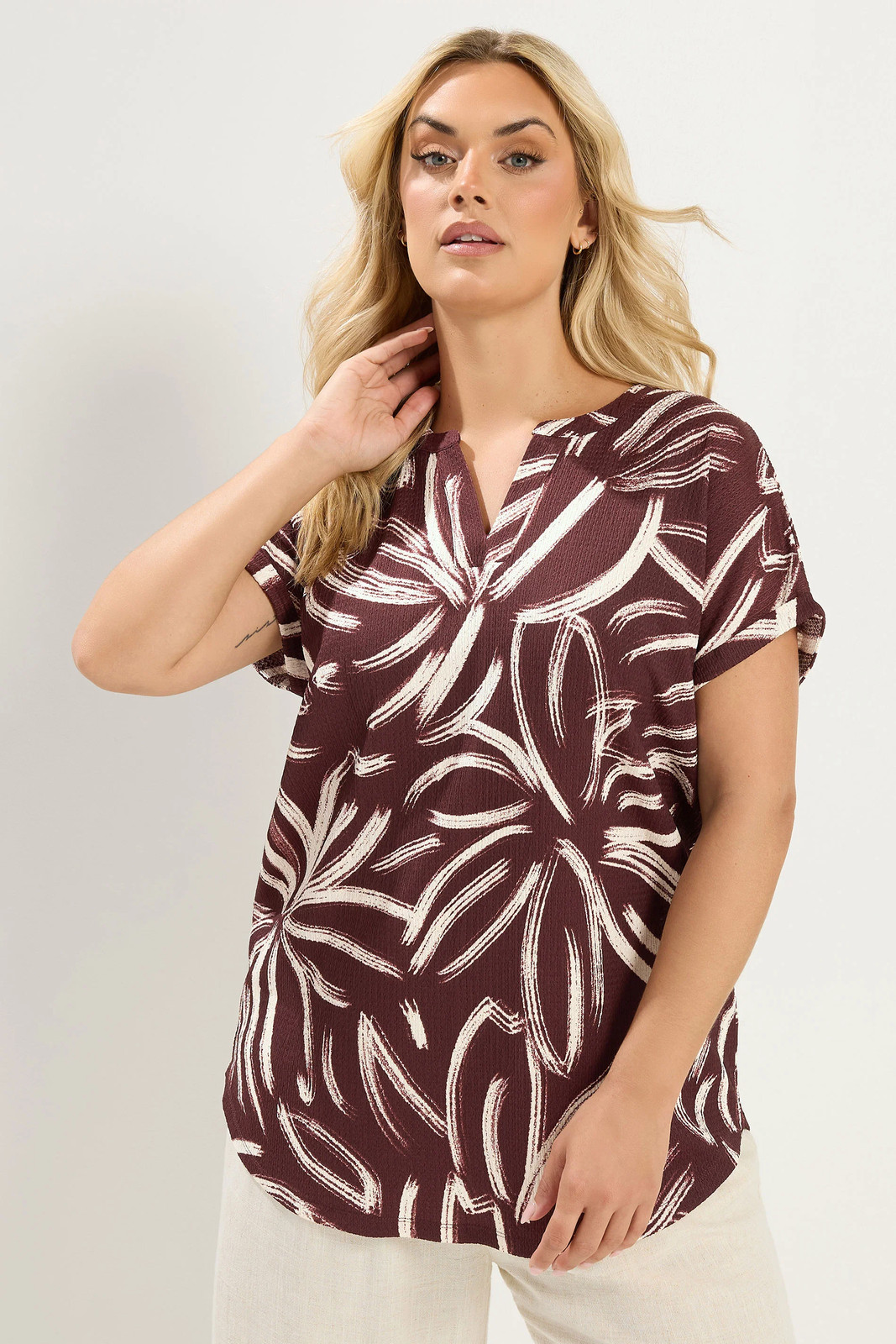 Yours Women's Plus Size Abstract Print Blouse