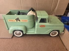 VINTAGE TONKA FARMS HORSE TRUCK & HORSES PRESSED STEEL MINT GREEN