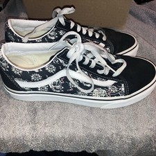 VANS Off the Wall Skull Roses Print Old Skool Sneakers Men's 6.0 Womens 7.5