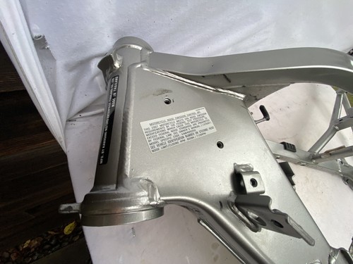 2007 Kawasaki Klx250s Oem Frame (used For 4 Miles) - Picture 11 of 12