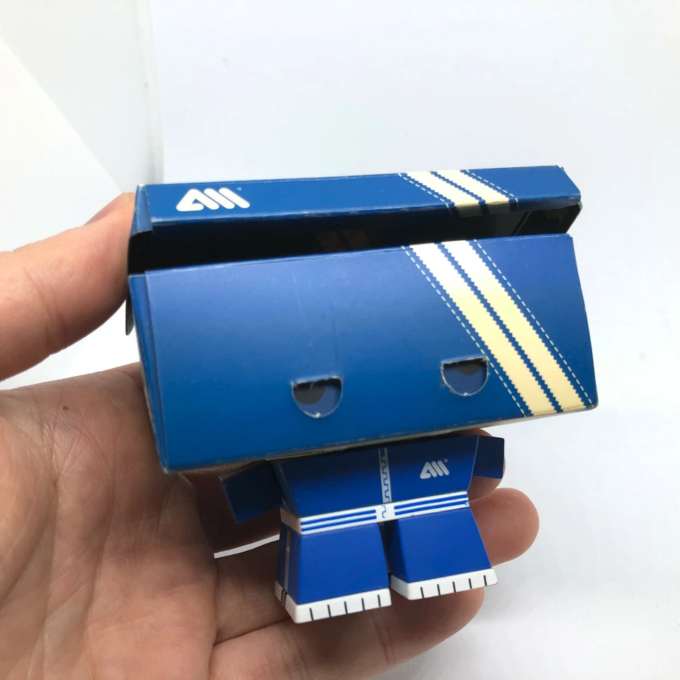 Tenis Cardboy AMDC Strangeco Mark James Addidas Caja de Zapatos Figura Azul ¡Raro! Foto 3 de 4