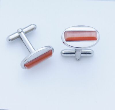 C0867 CUFF LINKS CUFFLINKS SILVER OVAL RED CATEYE GEMSTONE STICK ON THE CENTER