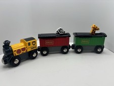 Brio World Wooden Railway Safari Animal Train Cars Giraffe Zebra