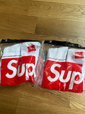 Supreme x Hanes Men s Cushioned Cotton Crew Socks Solid White Logo 2 Pairs NWT