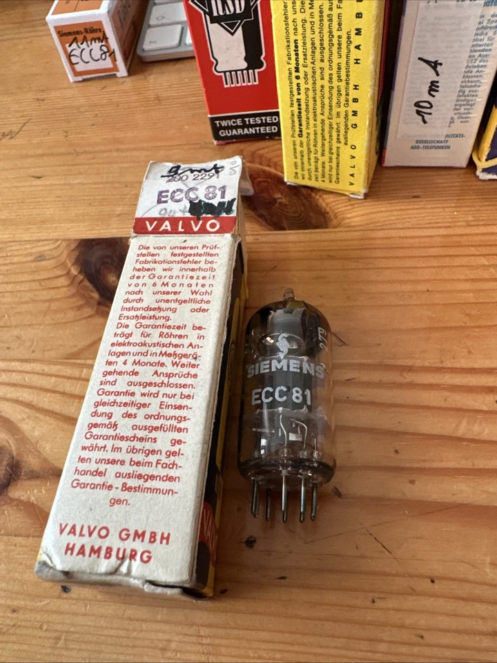 Valvo, Telefunken, Siemens, Tungsram, Lorenz ECC81 Röhre - Doppelteiode - Bild 2 von 4