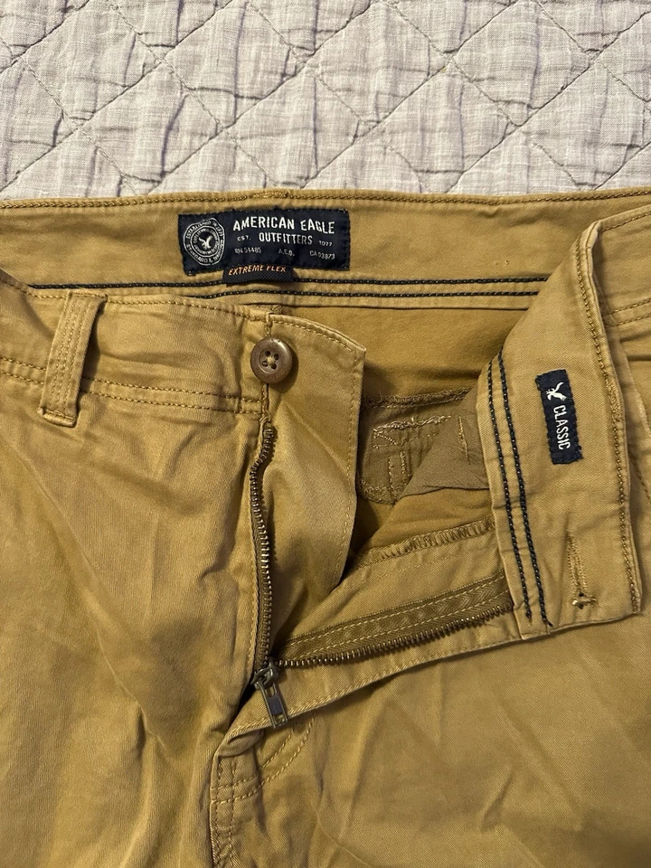 American Eagle Mens Cargo Shorts Size 34 Extreme Flex Khaki Preppy Hiking Y2K - Image 2 of 4