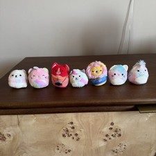 Squishmallows Squishville Bundle Of 7 Mini 2" Soft Toys & Clothes