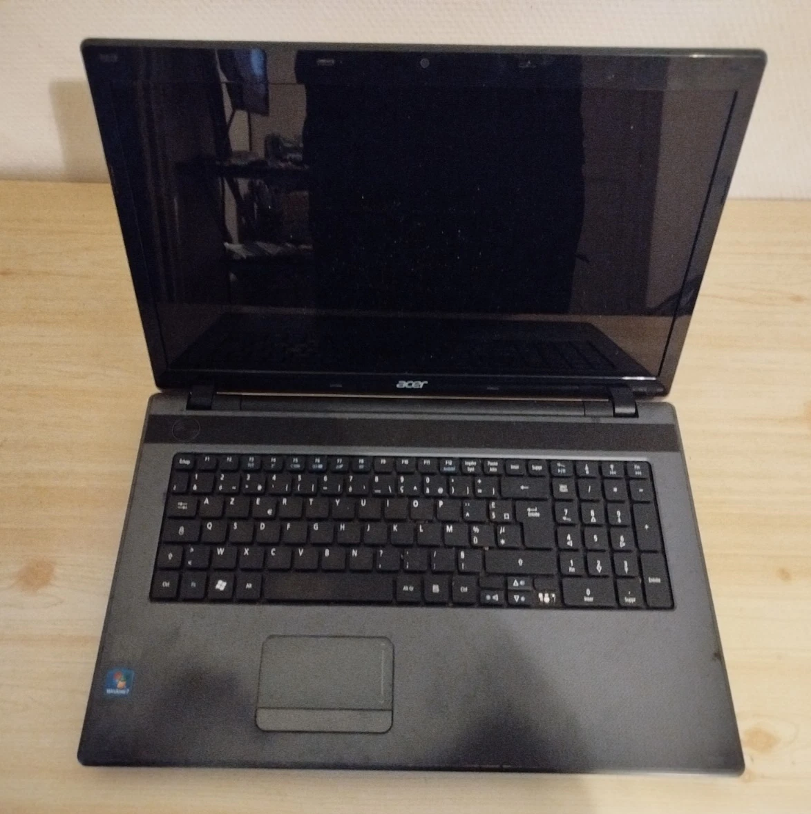 PC Portable Acer LW80 - Pour Pièces Ou Réparation - Ne Fonctionne Pas