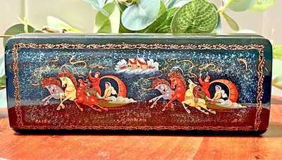 VTG Authentic Hand-Painted Russian Black Lacquer Hinged Box Winter Troika Scene