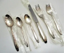 2, Six Piece Place Settings Wm Rogers Silverplate Flatware Starlight Rose NIB