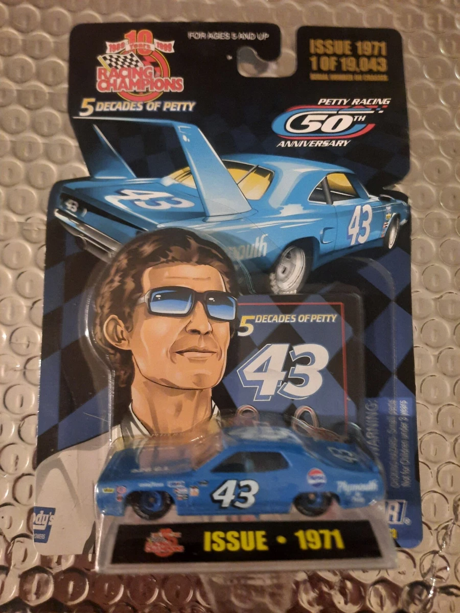 Richard petty racing cheap champions diecast car