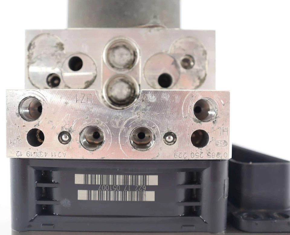 07 - 09 Controlador de freno bomba ABS 4Matic Mercedes-Benz E350 E550 A2114311912 Foto 3 de 4