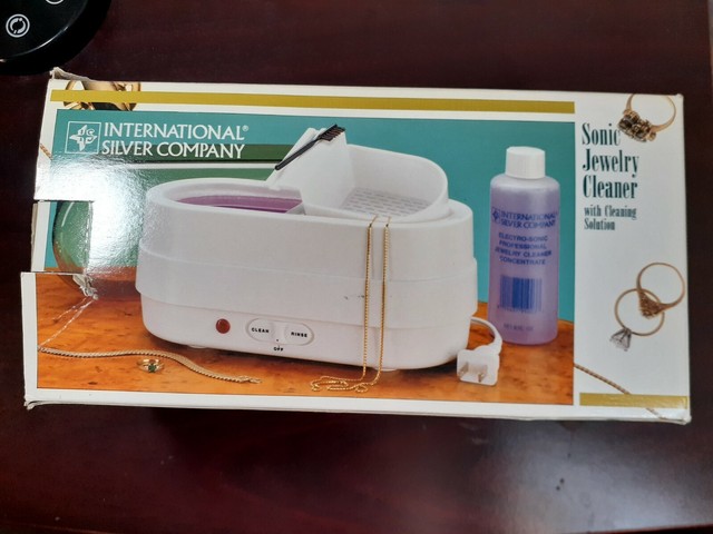 International Silver Company Vtg Co Electric Sonic Jewelry Cleaner 3 PC