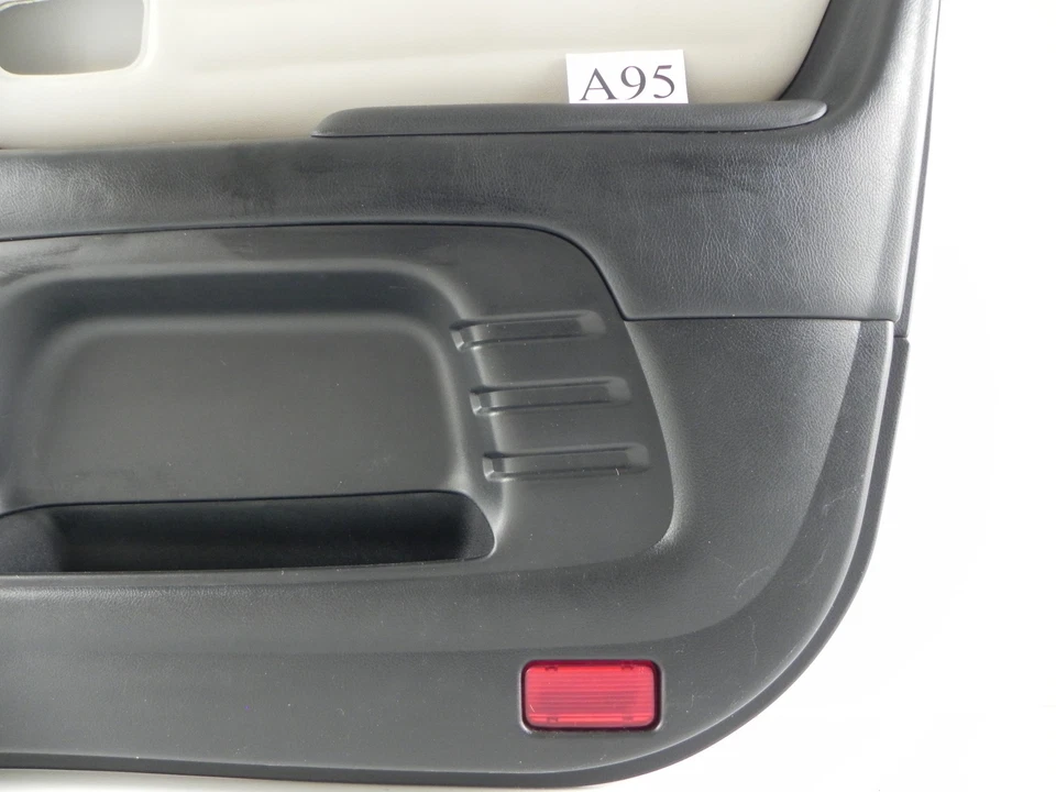 Lexus IS300 2004 panel de cubierta de moldura de puerta lado del pasajero delantero derecho OEM +++ #A95 Foto 4 de 4