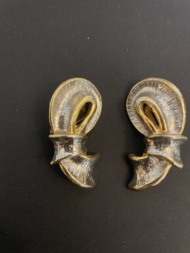 Vintage Earrings gold tone and silver tone two tone Clip On x large modernist - Picture 4 of 8