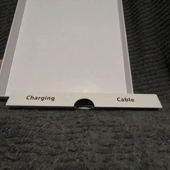 Wireless Keyboard Case for 10 inch ipads with Removable Keyboard - Image 4 of 4