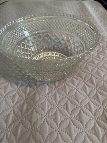 Vintage Anchor Hocking Wexford Pressed Glass Serving Bowl- 9.5 in x 5" in