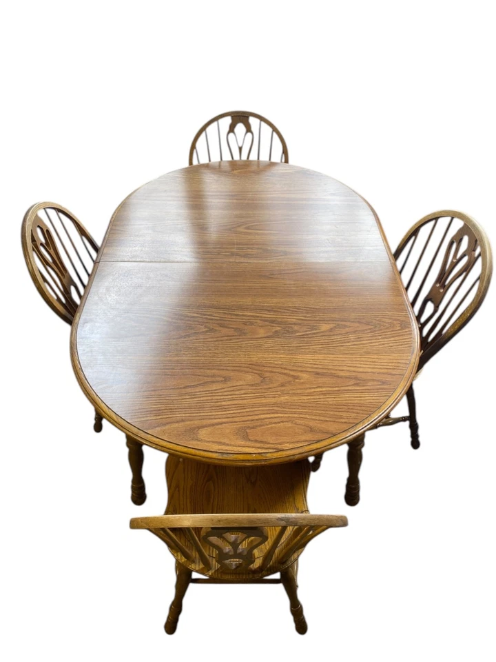 Juego de mesa de comedor Cochrane vintage ovalada de roble macizo con 4 sillas Windsor Foto 4 de 4