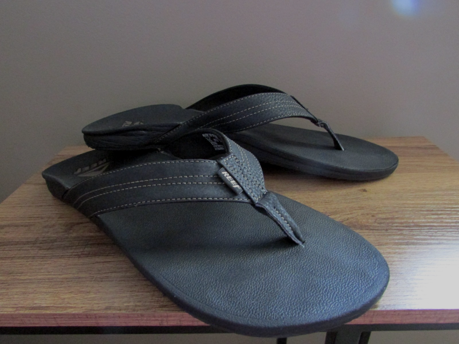 Reef Men's Black Slip On Flip Flops Size:13-nwob