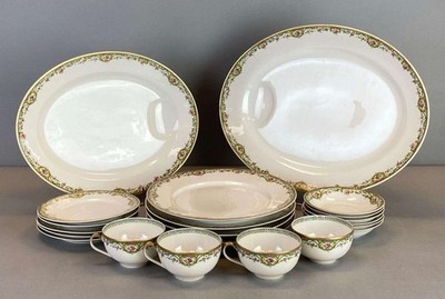 1903 Theodore Haviland Verdun Coupe Porcelain Dinnerware