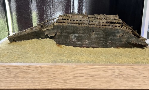 1/350 Titanic Bow Wreck Model Kit On Oak Wood Base