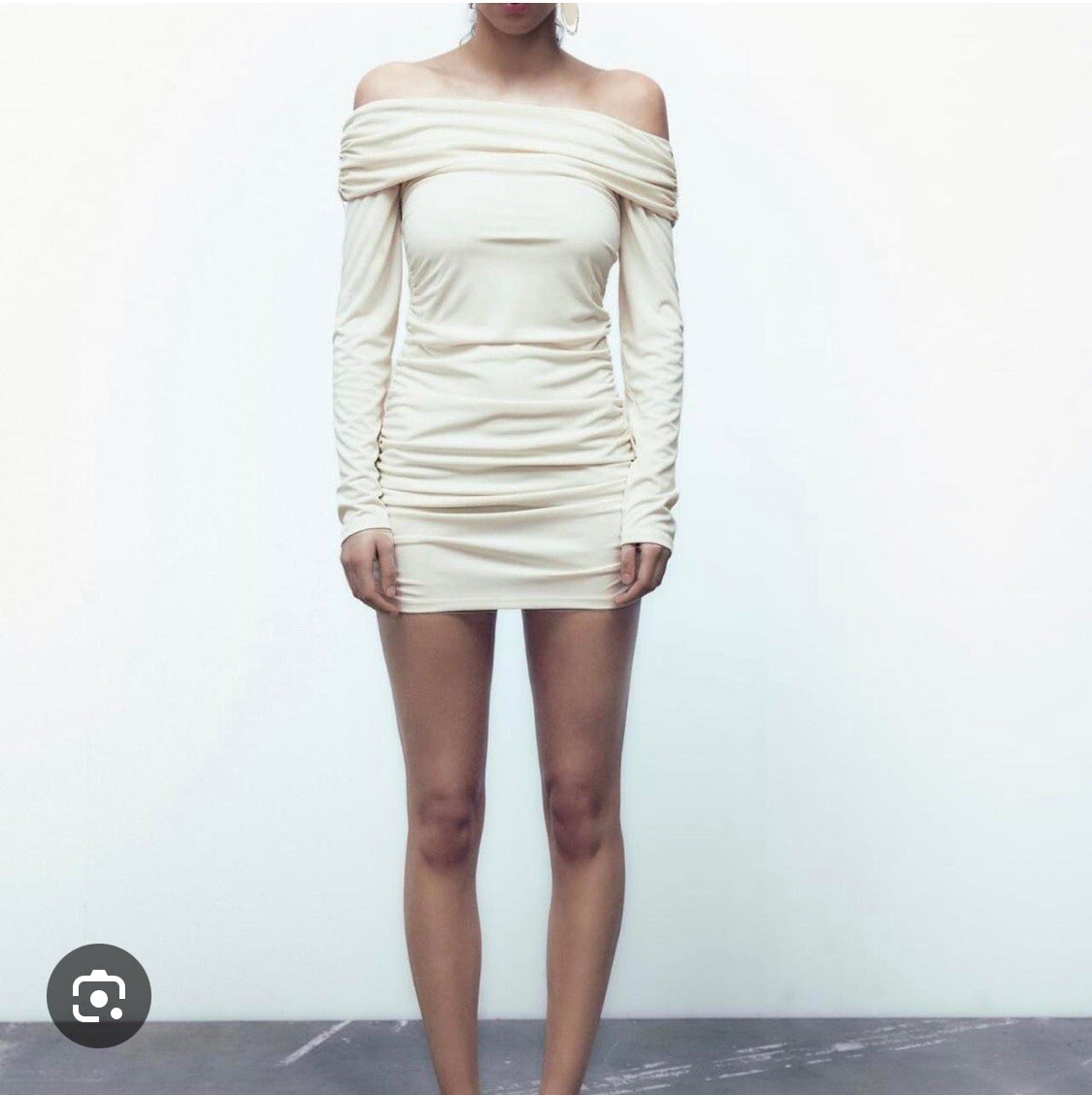 安心★関税込み★ZARA★MINI CREPE DRESS Zara Off the Shoulder Mini Dress Ivory Crepe Size Small Long