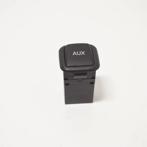 NUEVO AUDI Q3 A1 A3 A4 A5 A6 R8 Q5 CONECTOR AUXILIAR 8J0035475 OEM - Imagen 1 de 9