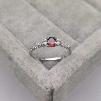 Einzigartiger lila Diamant Ring Kupfer Material stilvolles Design größenverstellbar