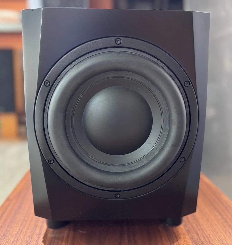 Dynaudio Subwoofer Attivo 18s – Prestazioni al top per il tuo impianto audio - Immagine 2 di 4
