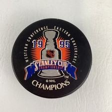 Stanley Cup Championship Hockey Puck Sports Jersey Devils Souvenir Vintage 1995