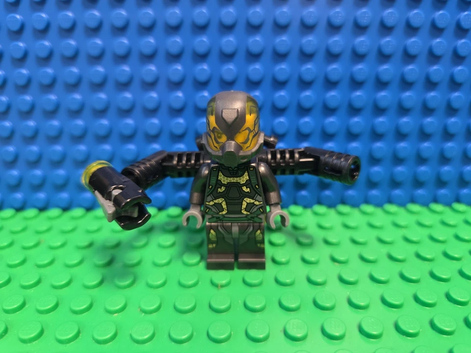 Lego Yellow Jacket Minifigure 76039 Marvel Super Heroes sh0189 CMF Lot Rare HTF - Image 1 of 4