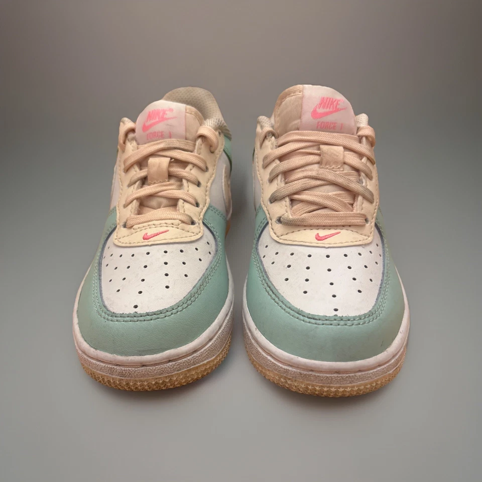 Nike Air Force 1 GS Jade Ice Guava Ice Sneakers Shoes Youth Size US sz 12.5 kids - Imagem 2 de 4
