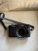 NEAR MINT Leica m6 35mm rangefinder camera (black) with Zeiss 28mm f/2.8 lens