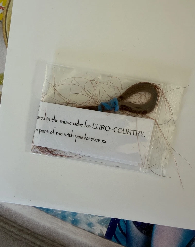 CMAT - EURO-COUNTRY - VERY RARE, ULTRA LIMITED EDITION BOX SET - DOUBLE VINYL - Image 3 of 4