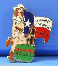 HOOTERS SEXY COWGIRL GRAND OPENING 2004 McALLEN TX TEXAS GREEN PEPPER/FLAG PIN