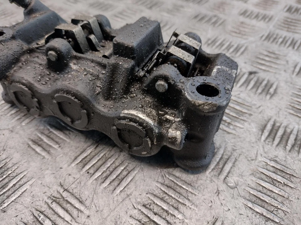 Conjunto de pinça frontal YAMAHA YZF R1 2014 - Imagem 4 de 4